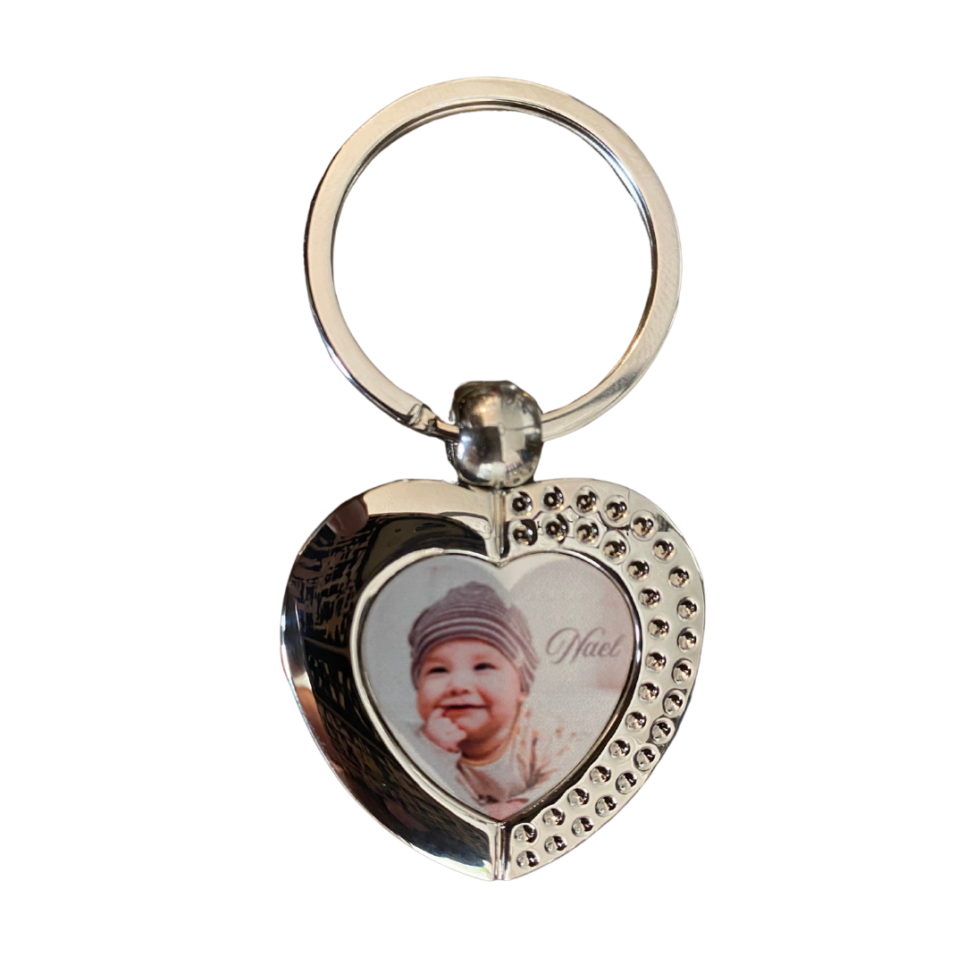 Porte-Clés Cœur Personnalisé – Un Cadeau Unique et Touchant